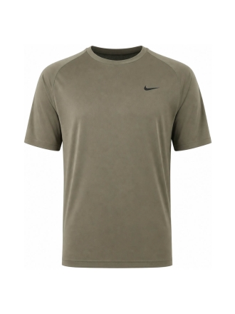 Nike T-shirt Bruin 612549
 Maat XL
 