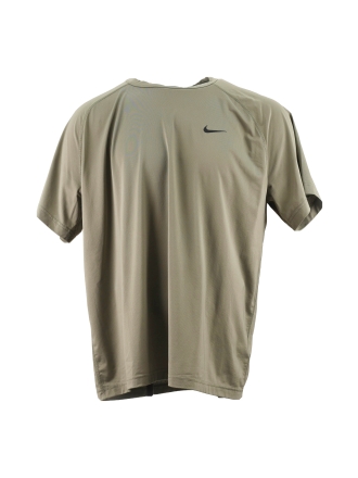 Nike T-shirt Bruin 612549
 Maat XL
 